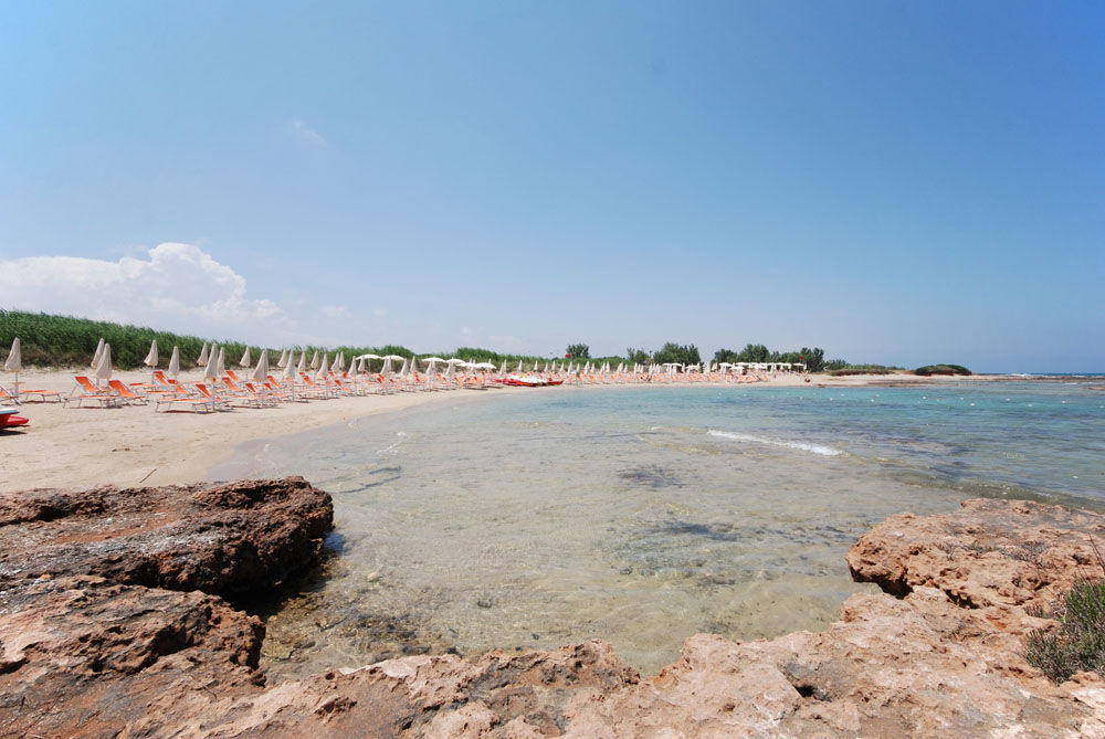 Hotel Club Santa Sabina Торре-Санта-Сабина Экстерьер фото
